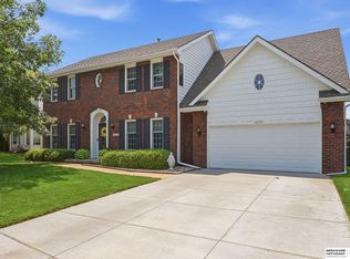16135 Dewey Ave, Omaha, NE 68118
