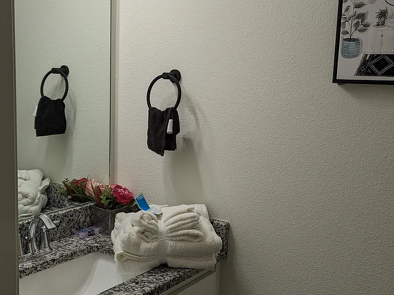 419 Porter St #102 — Photo 7