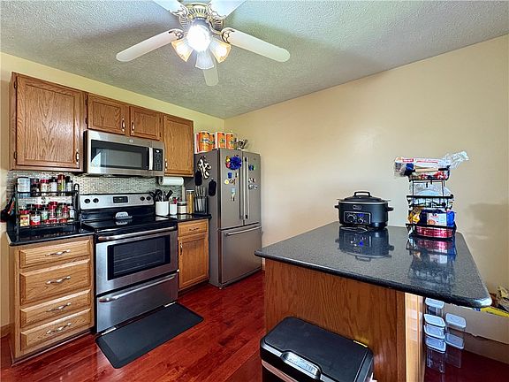 5th image of 7324 Green Meadow Dr N
