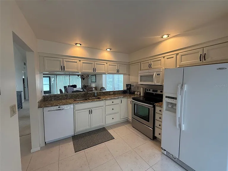 3102 Windrush Bourne #4 — Photo 7