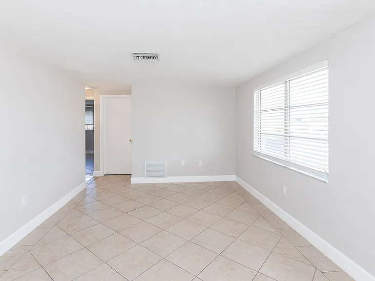 5004 Odyssey Ave — Photo 17
