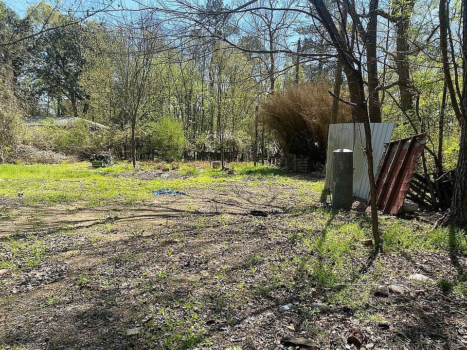2nd image of 19 Magnolia St