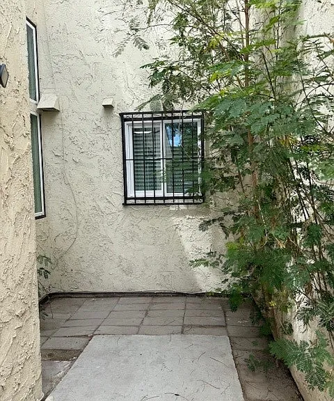 1203 Mews Ln — Photo 4