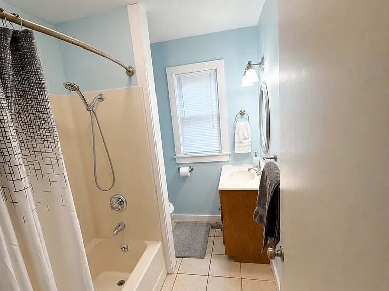 524 S Millwood Ave — Photo 5