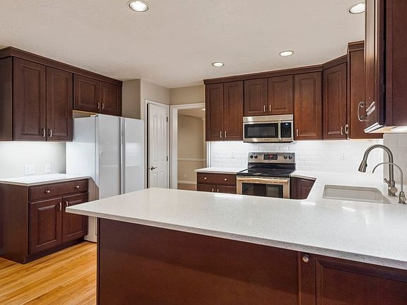 2nd image of 10174 S Ascot Downs Ct