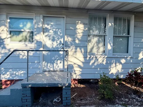 2530 9th Ave W, Bradenton, FL