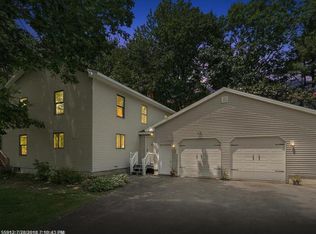 234 Falmouth Rd, Falmouth, ME 04105