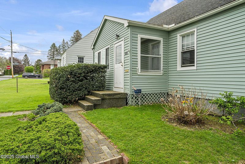 2nd image of 50 Elmhurst Avenue