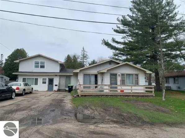611 Main St, East Tawas, MI 48730