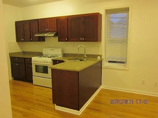 5th image of 2713 S Crowell St