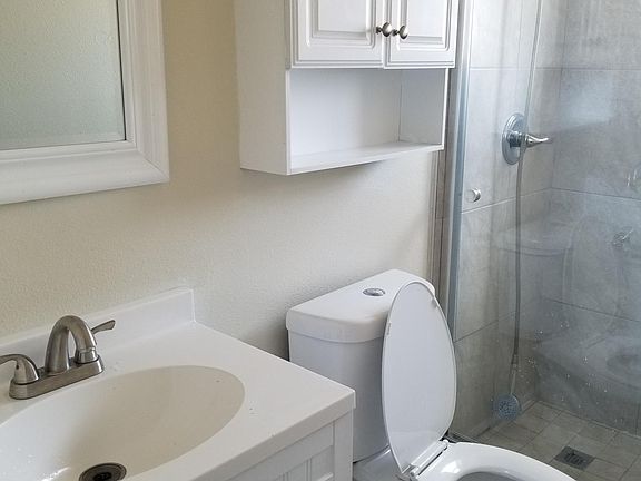 2nd image of 85171 Bagdad Ave