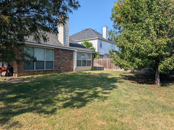 3818 English Oak Dr