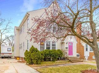 912 E Corrington Ave, Peoria, IL