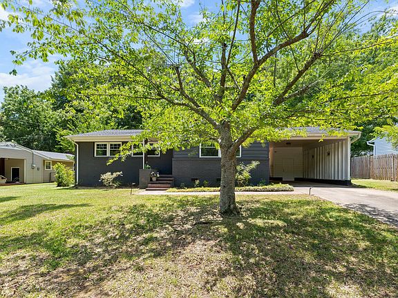 3rd image of 1006 Barbara Dr