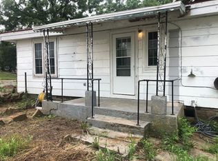 411 S 10th St, Henryetta, OK 74437