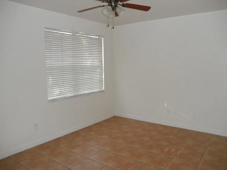 2405 Shoma Dr — Photo 12