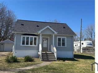 11785 Camden St, Livonia, MI 48150
