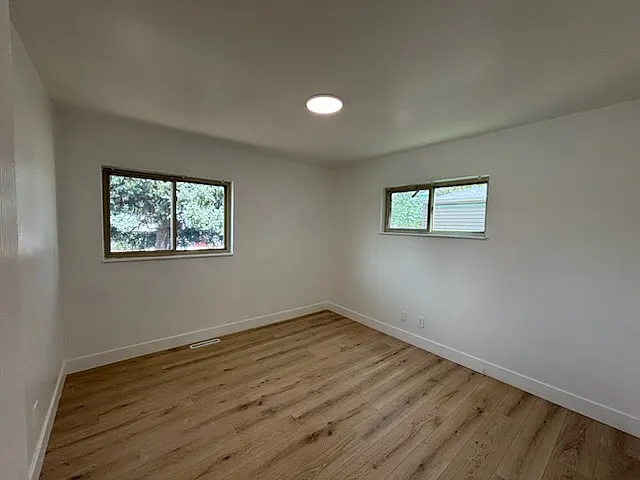 3566 W Amherst Ave — Photo 23