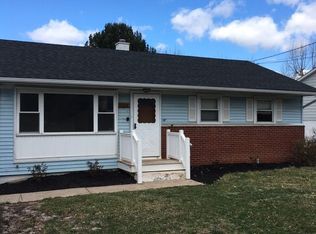 904 Lakewood Dr, Harrisburg, PA 17109