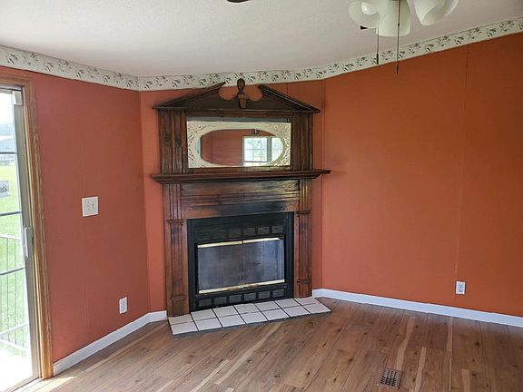 5th image of 42 Birchwood Ln