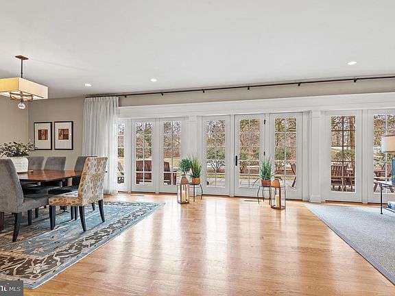 4th image of 10 Overhill Rd