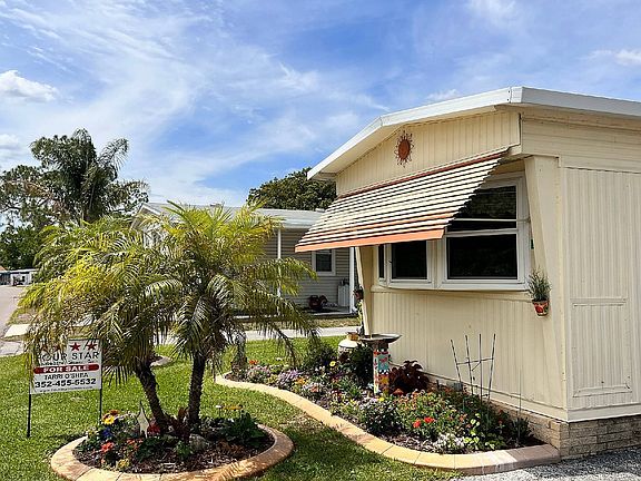 2nd image of 173 N Lake Dr #861