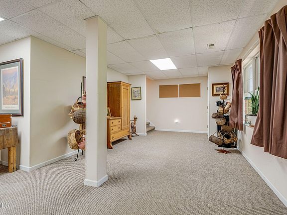 41st image of 490 Cockatiel Rd
