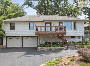 709 Lake Forest, Bonner Springs, KS 66012