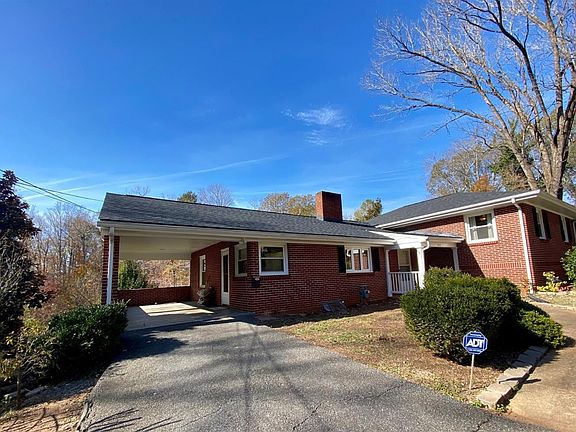 3rd image of 1511 Waverly Pl Lot 5