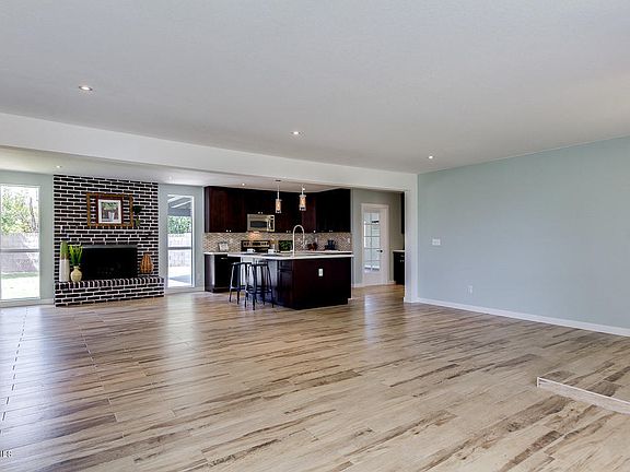 5th image of 4620 W Mercer Ln