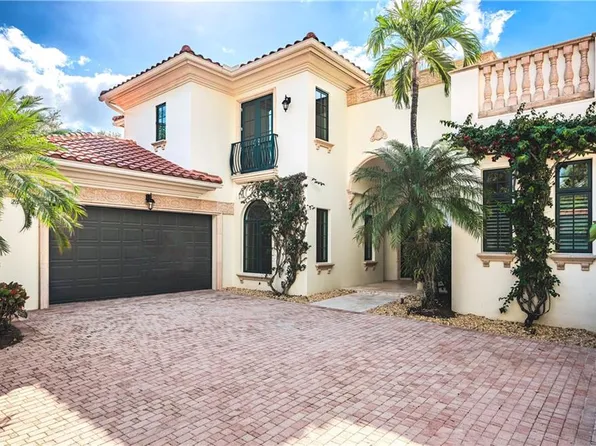 2642 TRILLIUM WAY, NAPLES, FL 34105