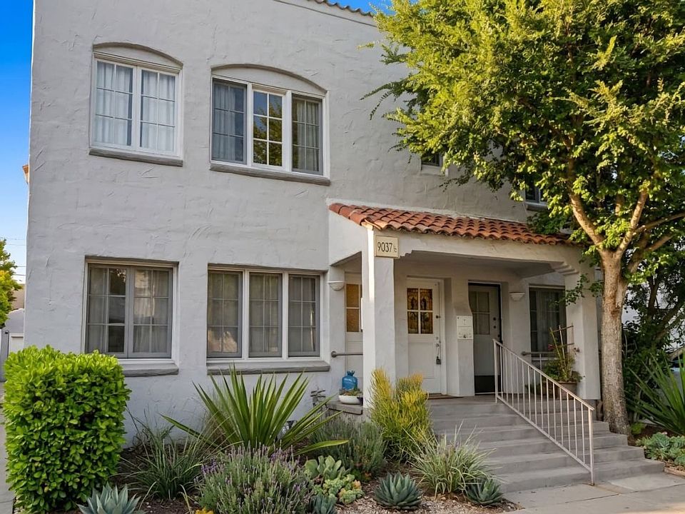 1st image of 9037 Rangely Ave #5A