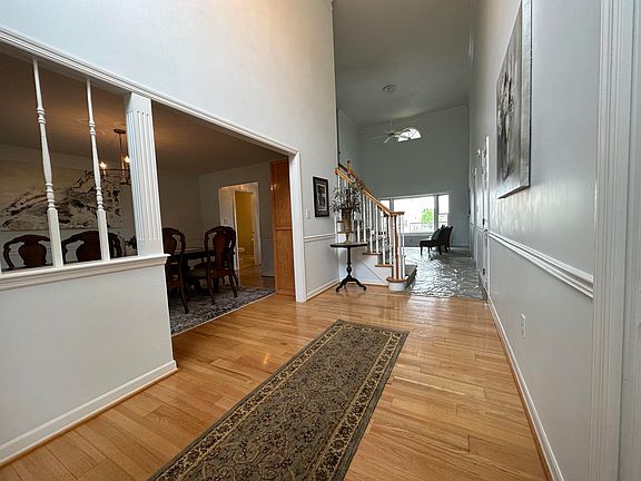 5th image of 316 Hillbrook Dr