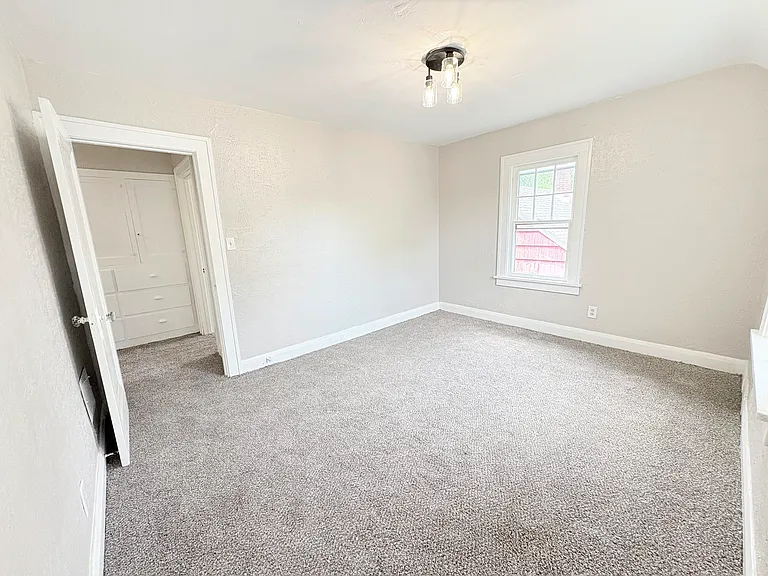 804 Alvison Rd — Photo 23