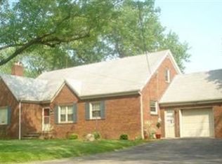 6240 Columbus Rd, Louisville, OH 44641