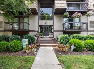 9710 Cove Dr UNIT 20G, North Royalton, OH 44133