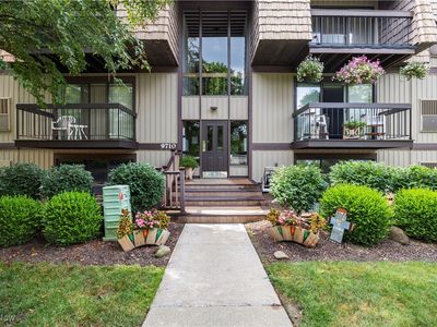 9710 Cove Dr UNIT 20G, North Royalton, OH, 44133
