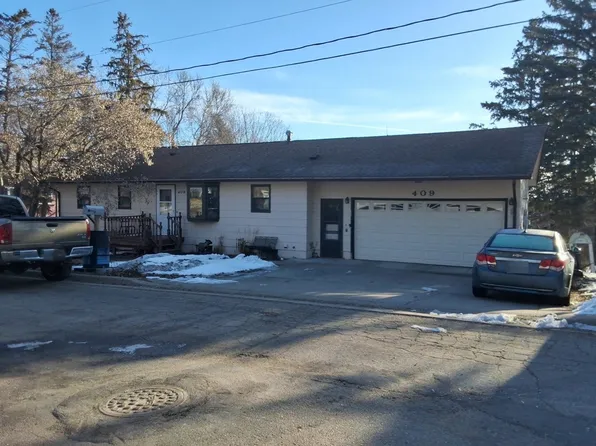 409 Alex Moore St, Sauk Centre, MN 56378