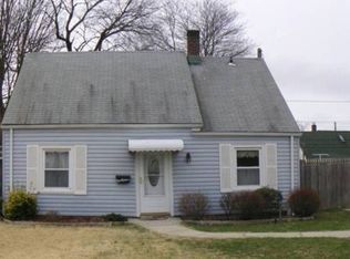 34 Haven Ln, Levittown, NY 11756