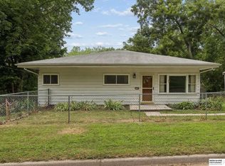 9704 N 31st St, Omaha, NE 68112