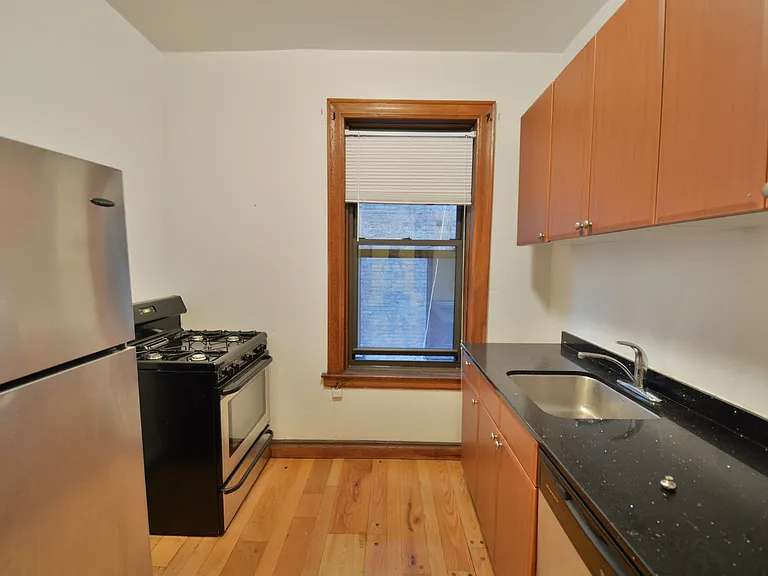 505 W 122nd St #21 — Photo 2