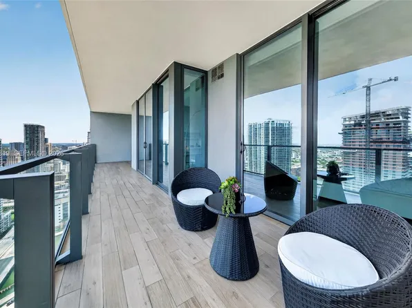 68 SE 6th St APT 3506, Miami, FL 33131