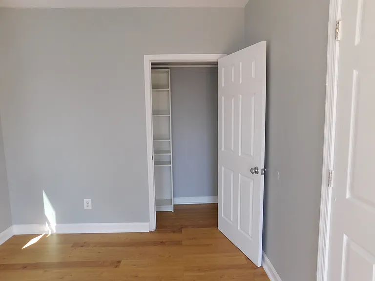 905 Kearny St NE — Photo 26