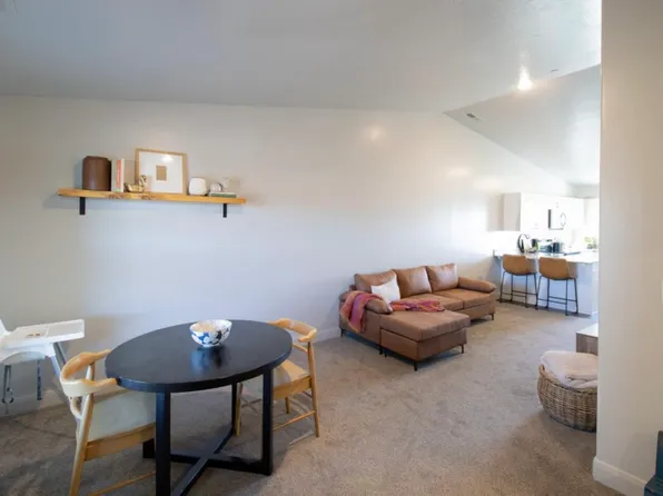 128 N Lone Rock Dr #A303, Hurricane, UT 84737