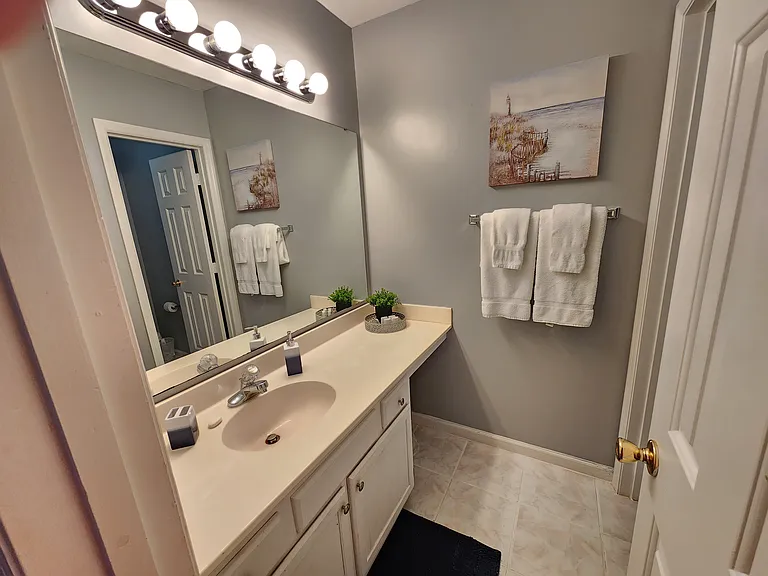 589 Blue River Ct #4C — Photo 20
