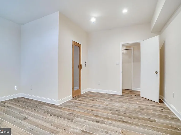 6505 Gretna Green Way — Photo 31
