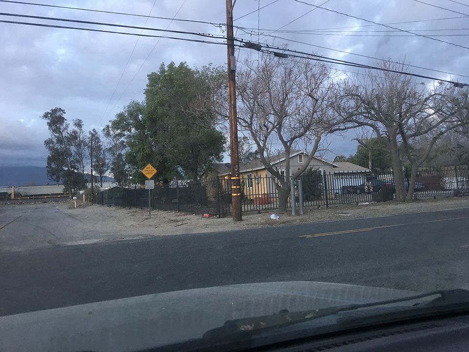 2nd image of 14910 Ceres Ave