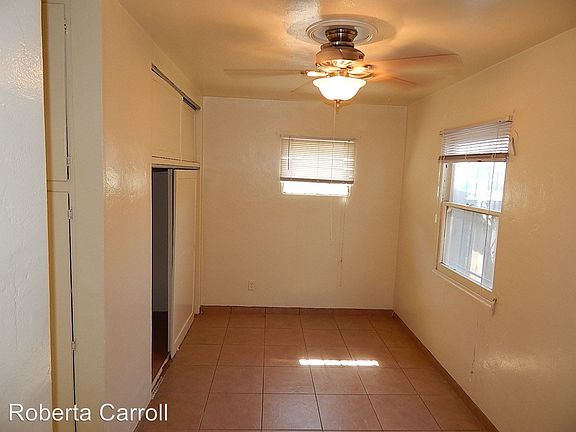 4th image of 4035 Menlo Ave