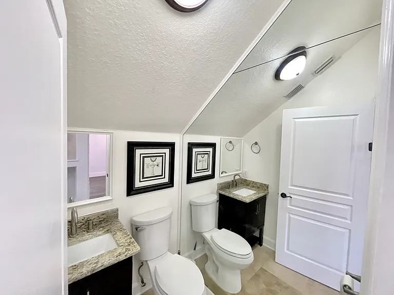 606 E Livingston St — Photo 13