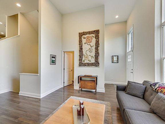 2nd image of 3853 S Parnell Ave